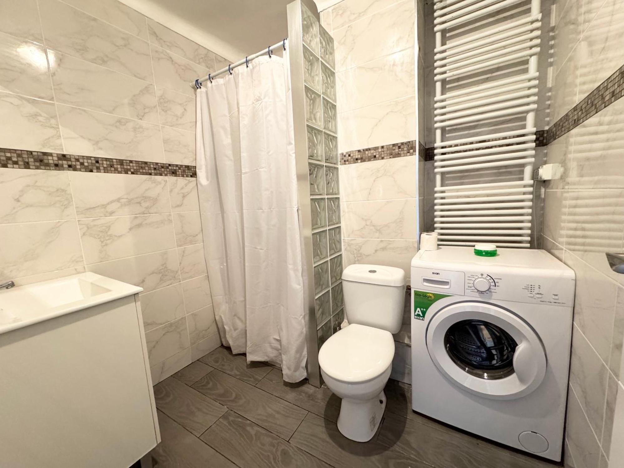 Apartsalou Bilbao Exterior photo